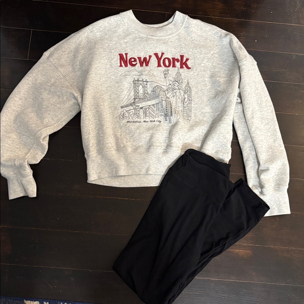 Abercrombie NYC Sweatshirt - Picture 6 of 6